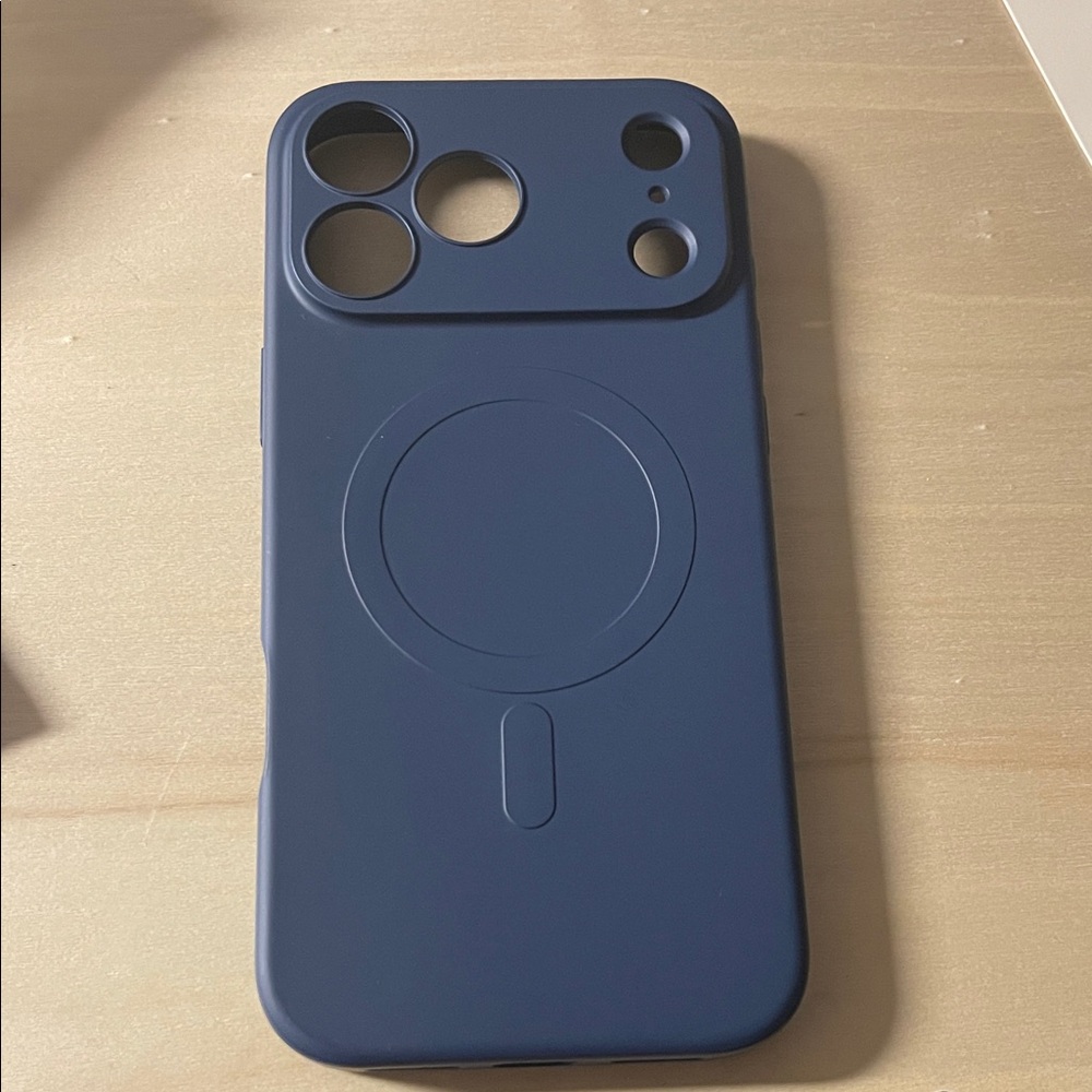 Blue MagSafe iPhone Case 17 Pro Max
